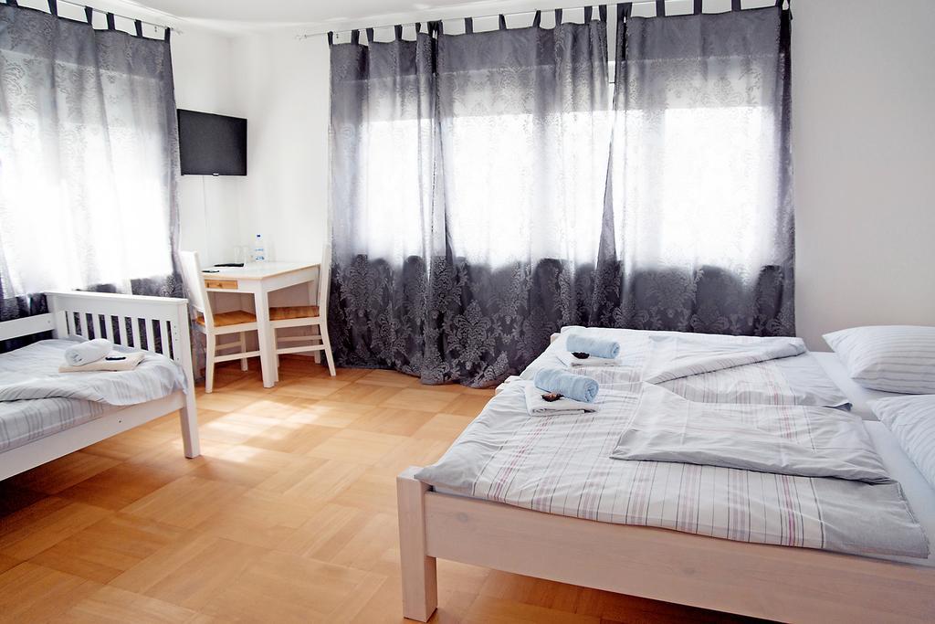 Hostel Villa Viva Брегенц Екстер'єр фото